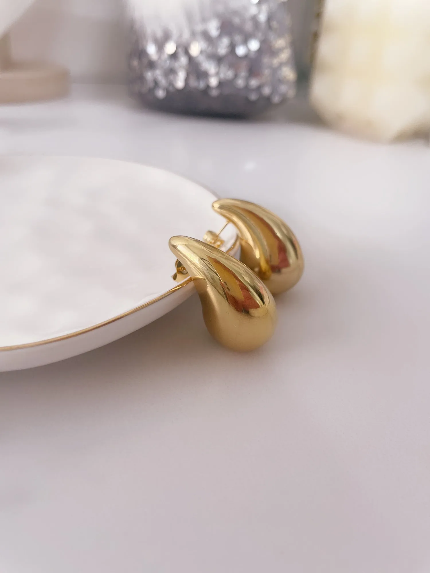 Bold Drops Studs | Varios Tamaños