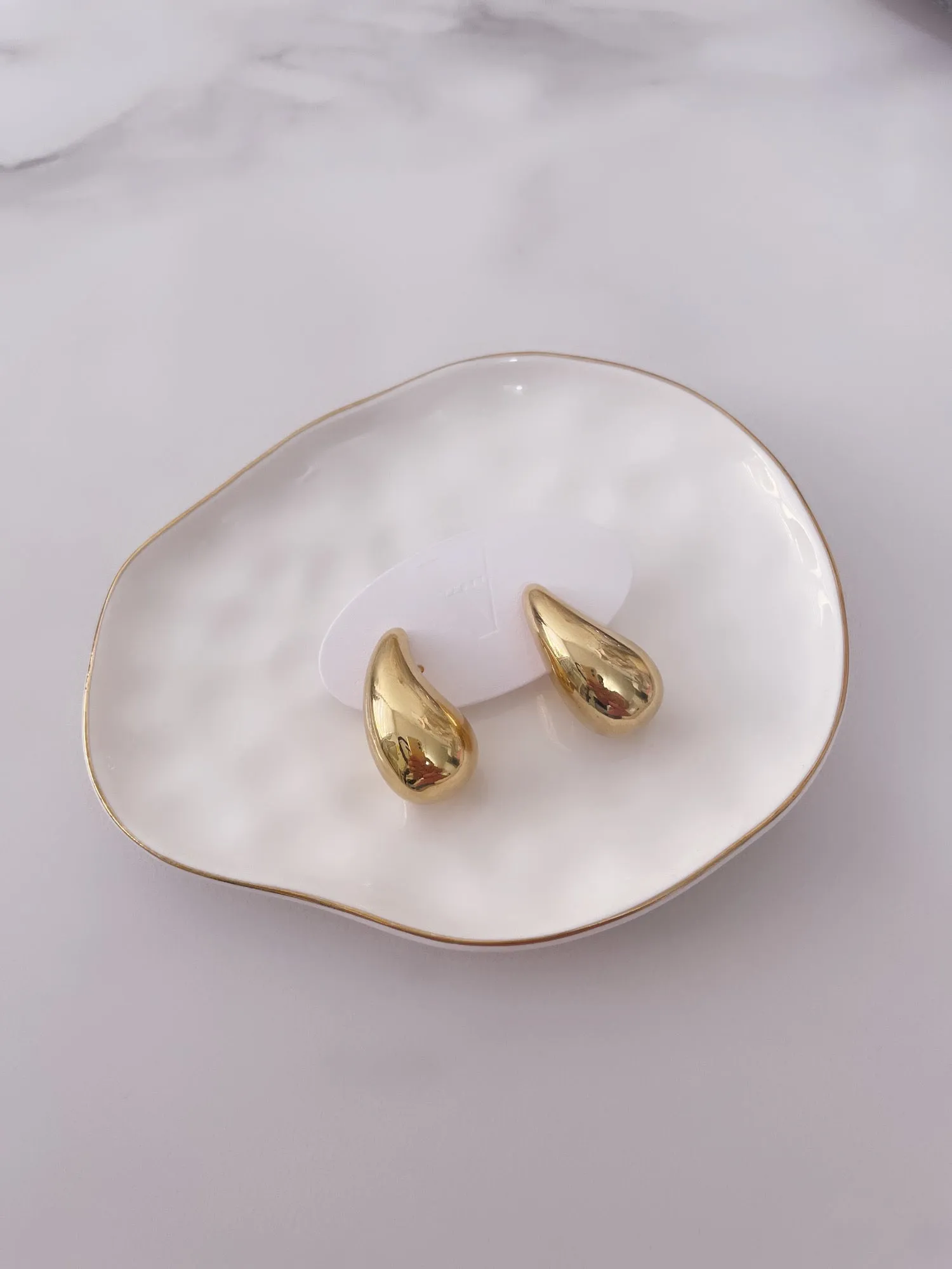 Bold Drops Studs | Varios Tamaños
