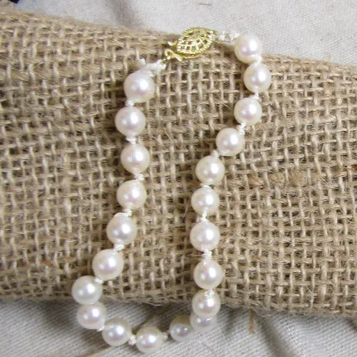 Delicate Pearl Beaded Bracelet
