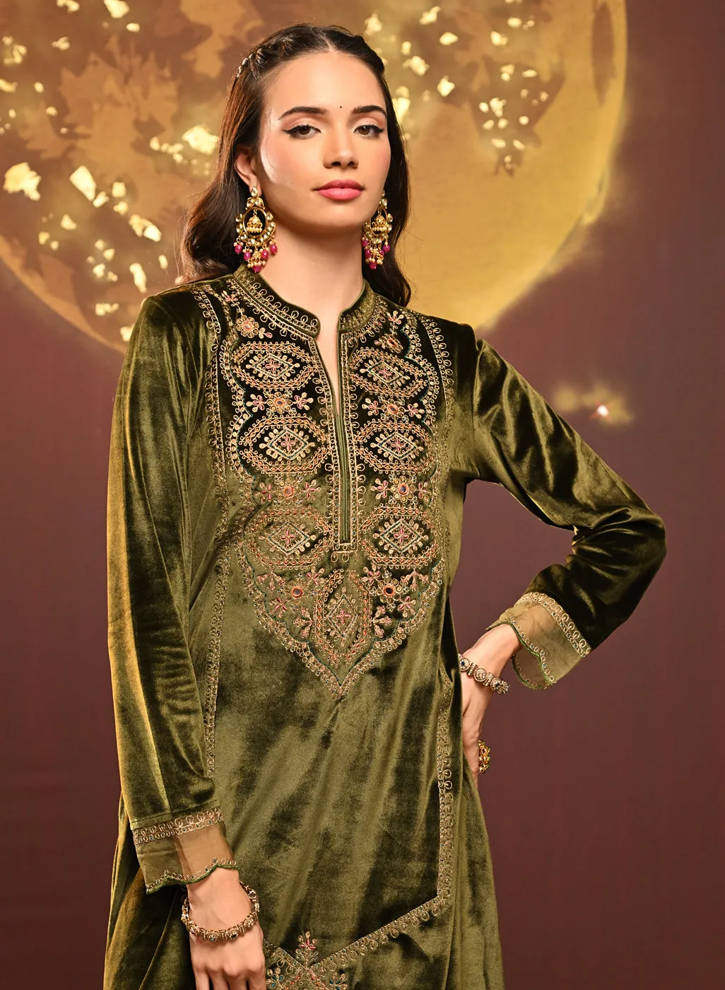 Rukhsana Green Embroidered Velvet Kurta Set for Women